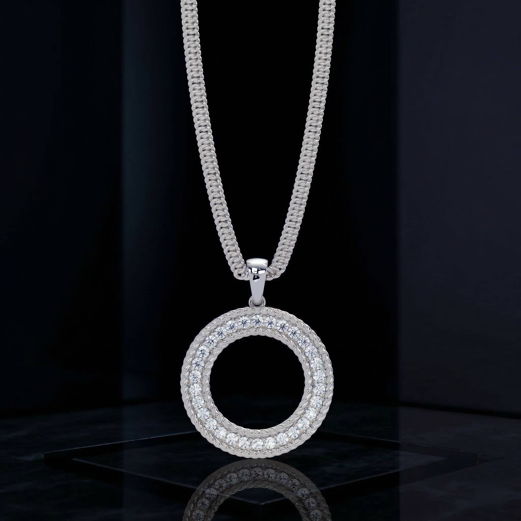 Ananta Loop Pendant