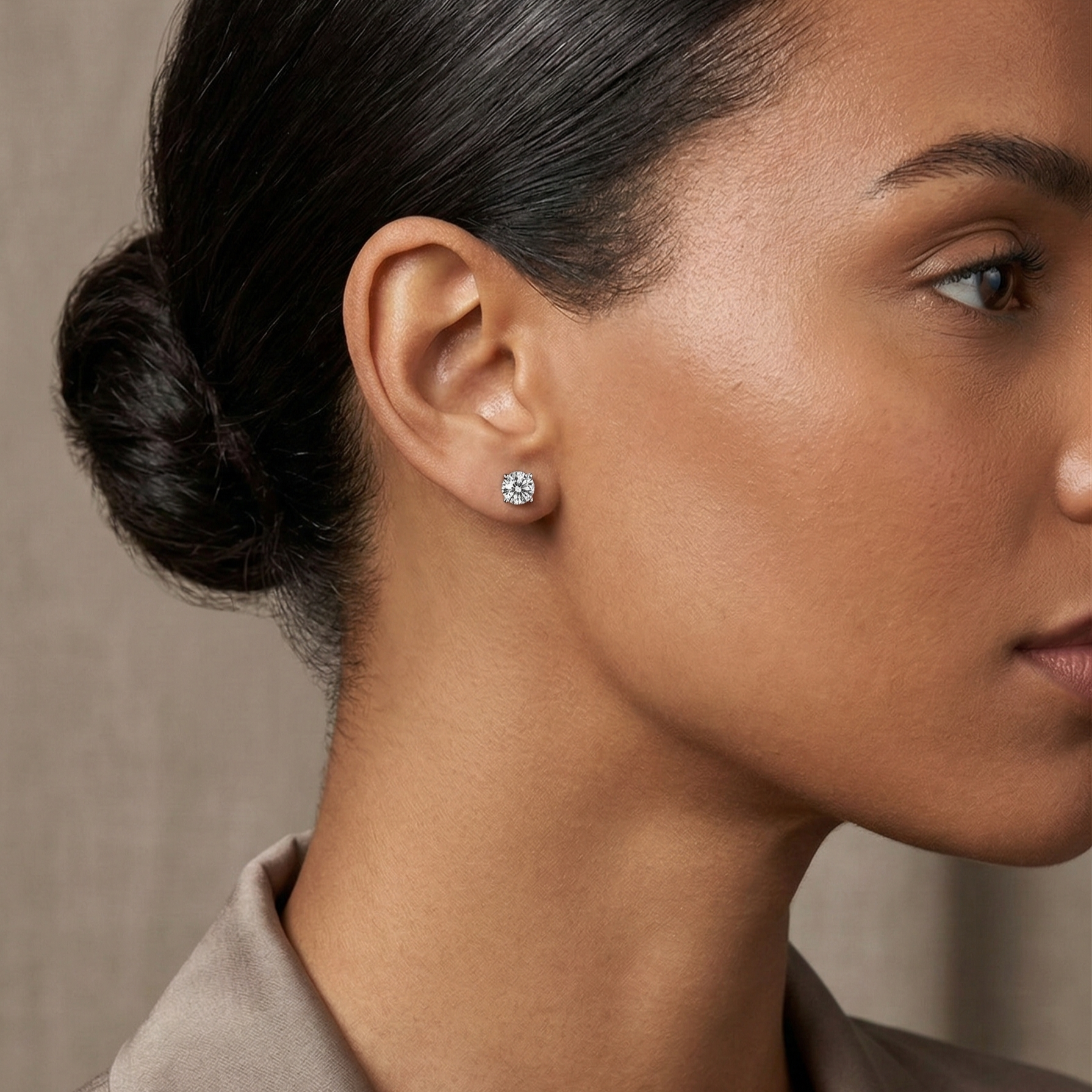 The Regal Round Studs